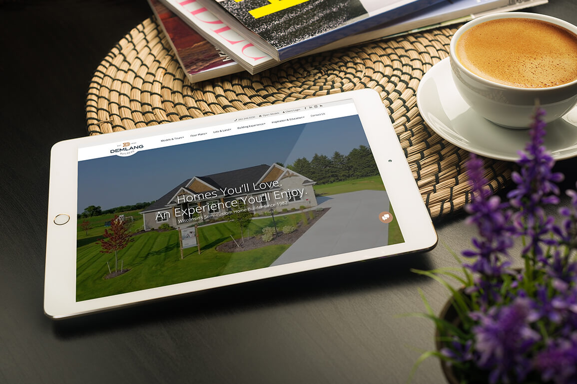 Demlang-Homepage-Mockup-ipad@0.33x.jpg