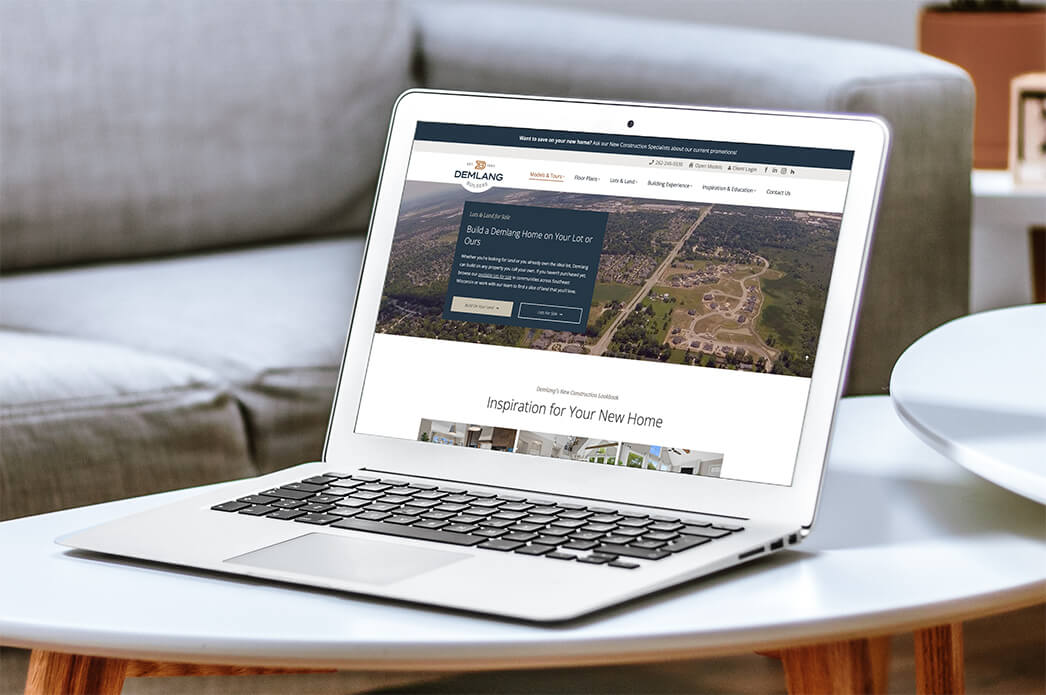 Demlang-Web-Mockup@0.3x.jpg