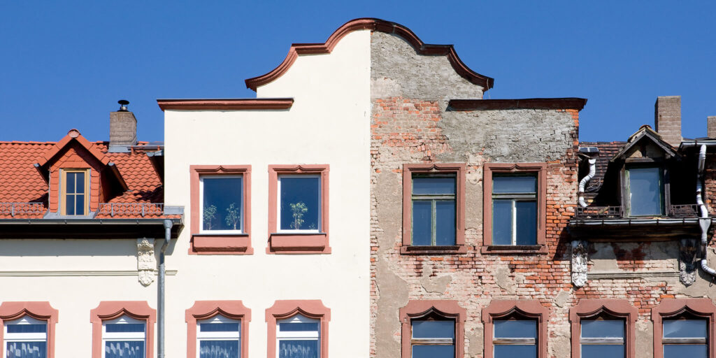 before and after a building decaying and looking fresh again as it relates to website maintenance